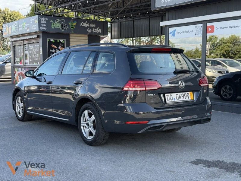 Volkswagen Golf 2017 Дизель 1.6л Сірий — фото 4
