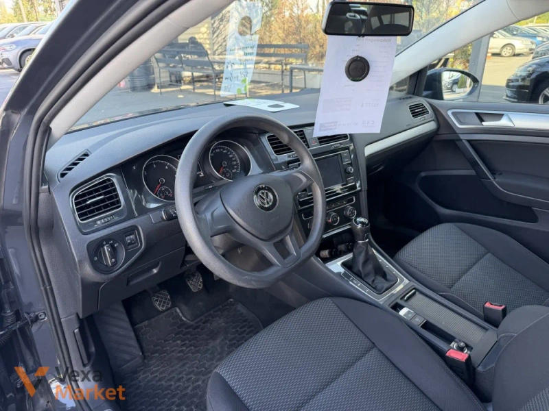 Volkswagen Golf 2017 Дизель 1.6л Сірий — фото 5