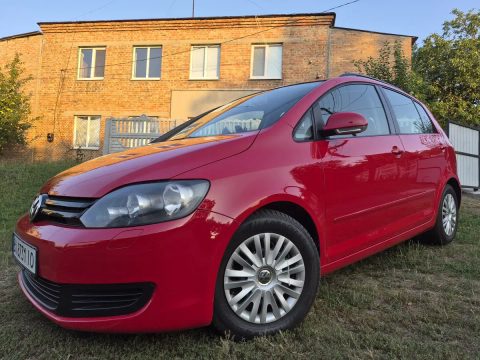 Volkswagen Golf + 6 Фольксваген Гольф плюс 2011 року 1.6 mpi Газ/бензин НЕФАРБОВАНА Гарний стан