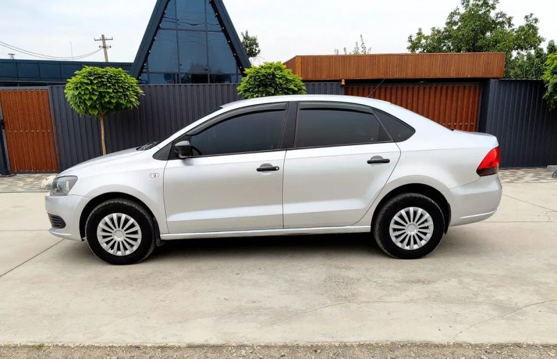 Volkswagen Polo 1.6 Газ/Бензин — фото 3