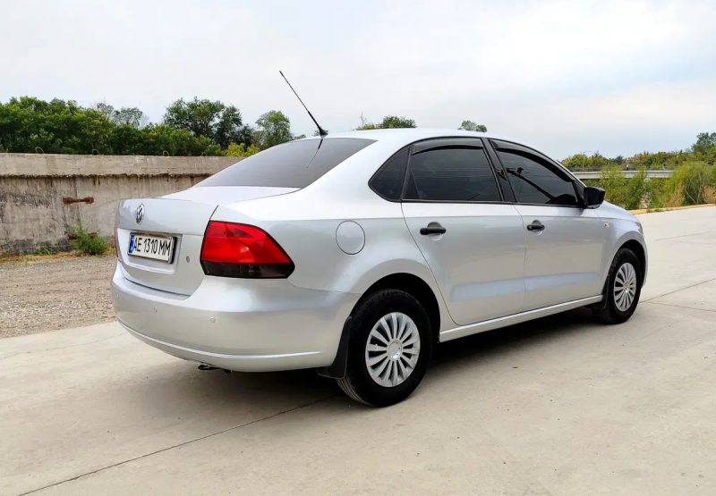 Volkswagen Polo 1.6 Газ/Бензин — фото 5