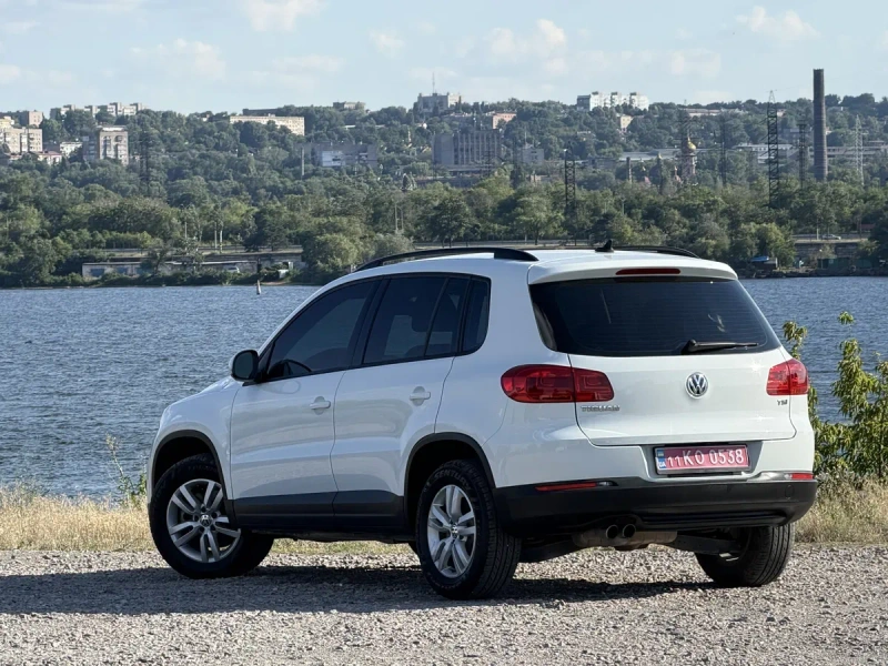 Volkswagen Tiguan 2.0 Avtomat — фото 3