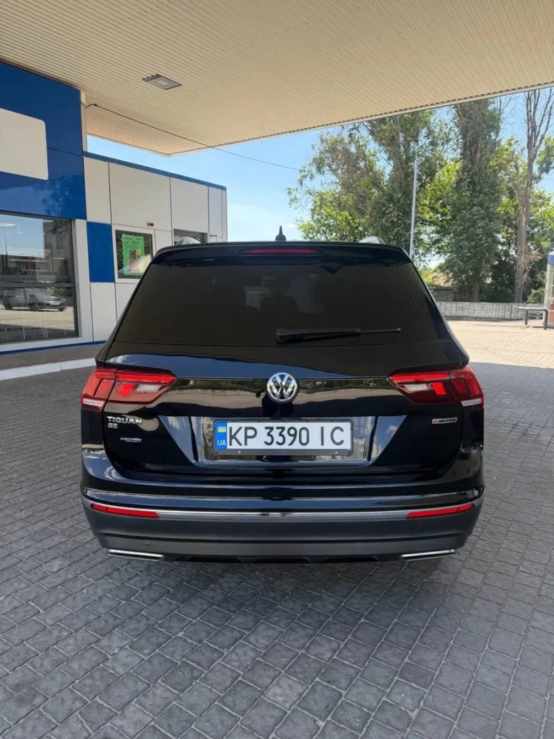 Volkswagen Tiguan 2021 года. — фото 7