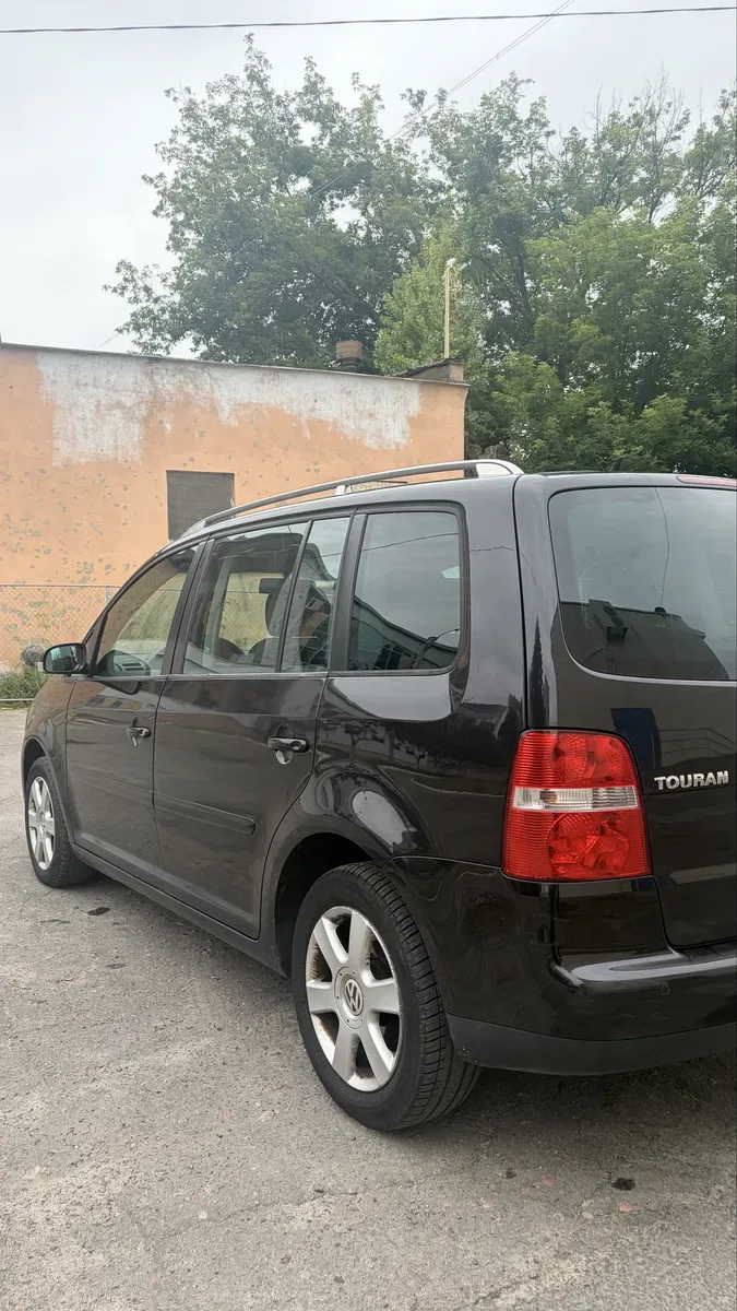 Volkswagen Touran 1.9 TDI — фото 7