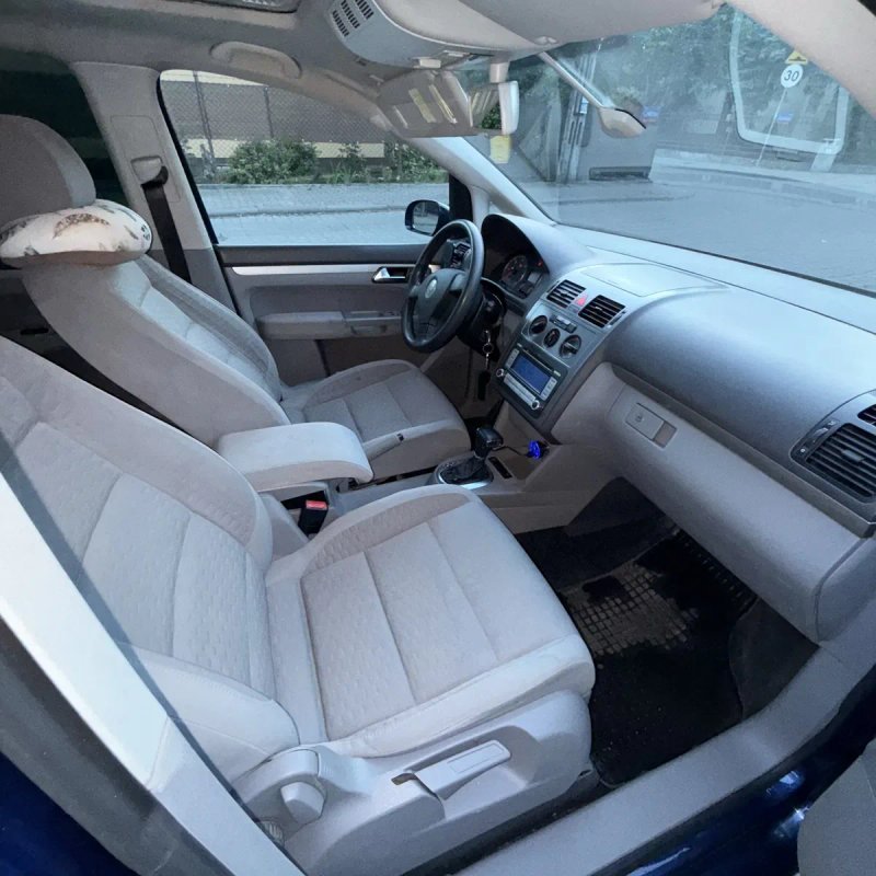 Volkswagen Touran 2007p — фото 4