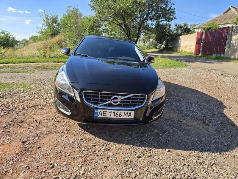 Volvo S60 2.5 T5 — фото 2