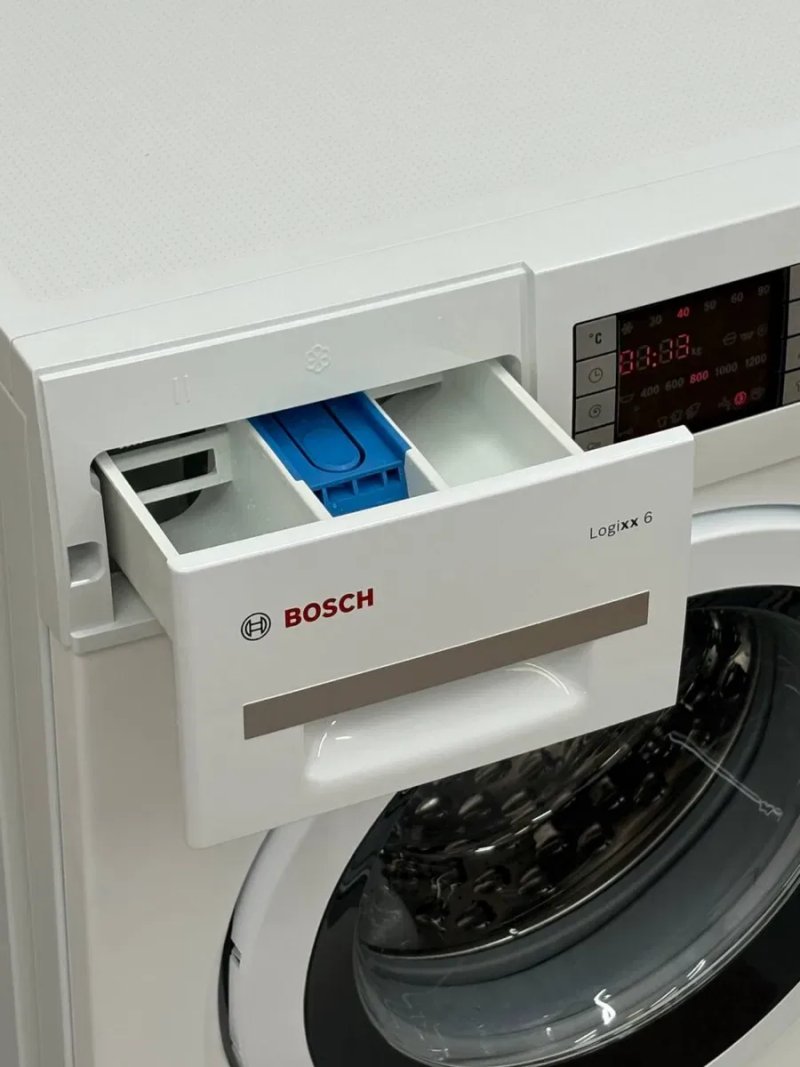 Вузенька пральна машина BOSCH Logixx 6 — фото 7