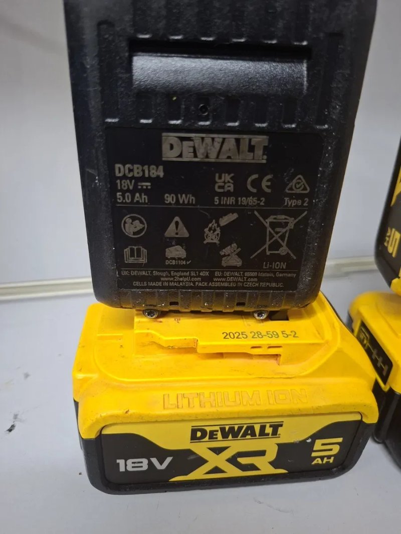 Вживане Dewalt XR 5.0ah акумуляторна батарея деволт акум — фото 3