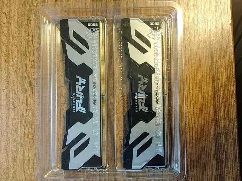 Вживане/ГАРАНТІЯ | Оперативна пам'ять DDR5 32GB (2x16GB) 6400/CL32 Kingston FURY Renegade Silver RGB (KF564C32RSAK2-32) — фото 2