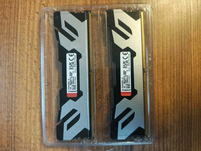 Вживане/ГАРАНТІЯ | Оперативна пам'ять DDR5 32GB (2x16GB) 6400/CL32 Kingston FURY Renegade Silver RGB (KF564C32RSAK2-32) — фото 3