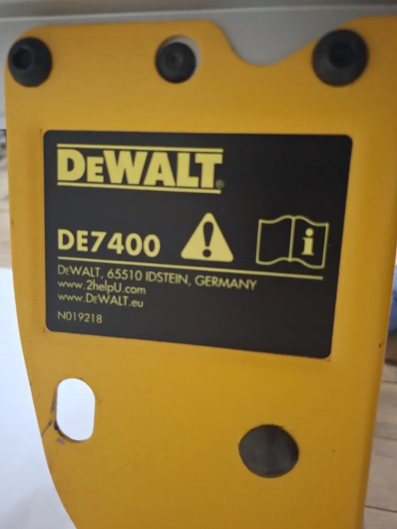 Вживаний Dewalt DE 7400 стіл для настільної пили Деволт — фото 3