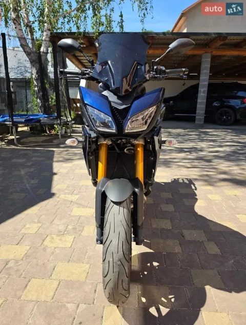 Yamaha trecer 900