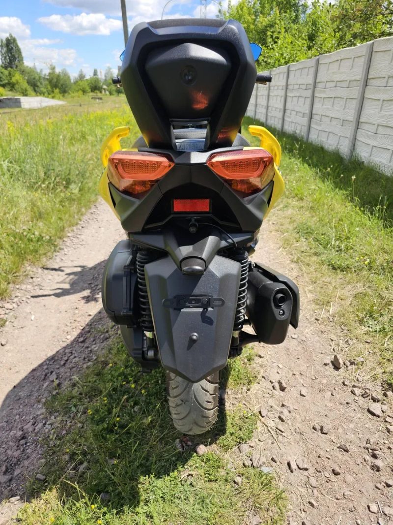 Yamaha x-max 250 з оригінальним пробігом лише 5000 км — фото 5