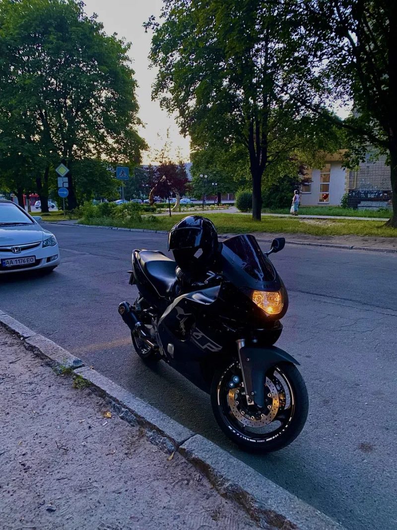 Yamaha YZF 600R Thundercat — фото 3