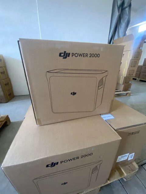 Є внаявності зарядні станції DJI Power 2000(EU)