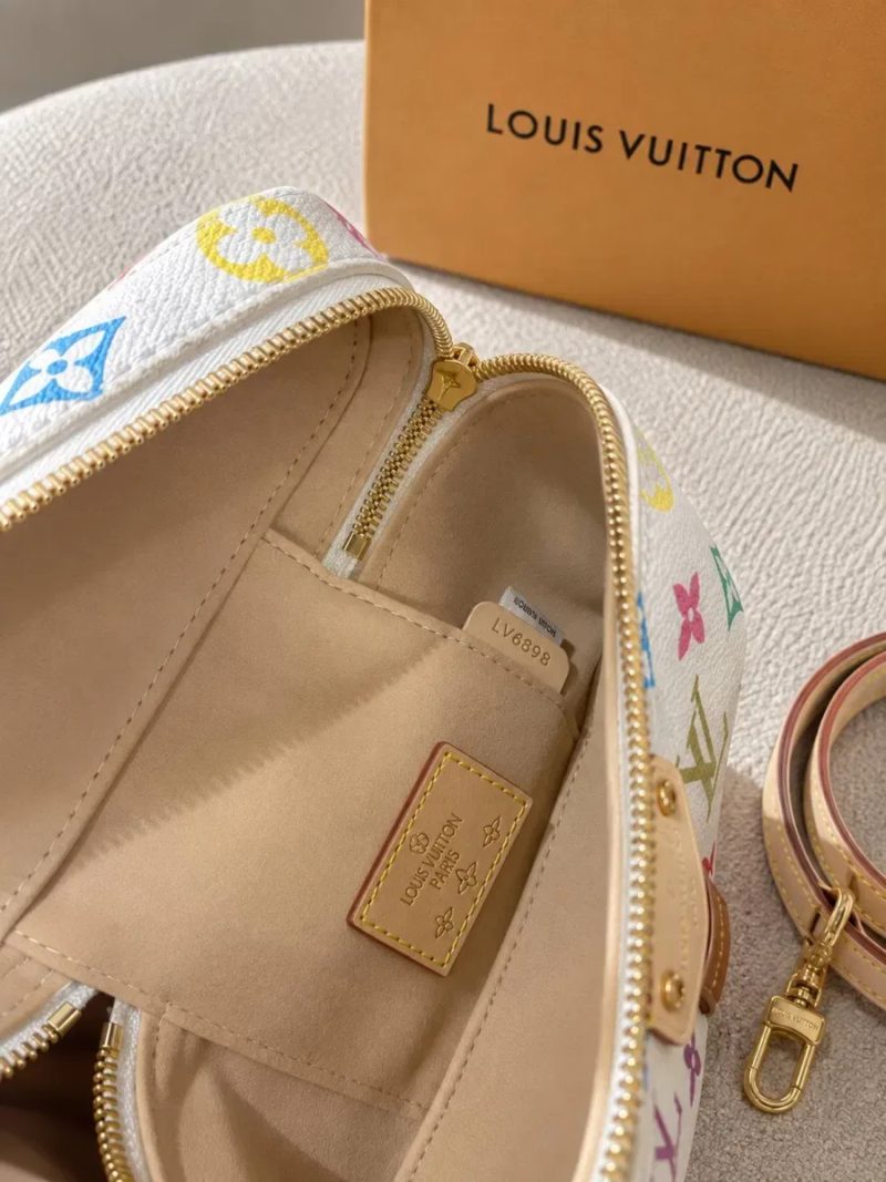 Женская кожаная сумка Louis Vuitton Vaniti — фото 6