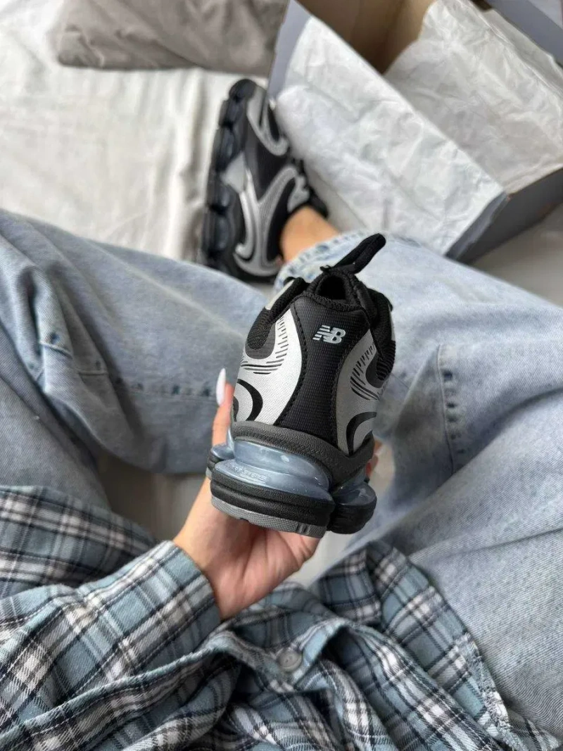 Женские кроссовки New Balance 2000 Silver Black / Нью Беленс 2000 серые черные 36 37 38 39 40 41 — фото 2