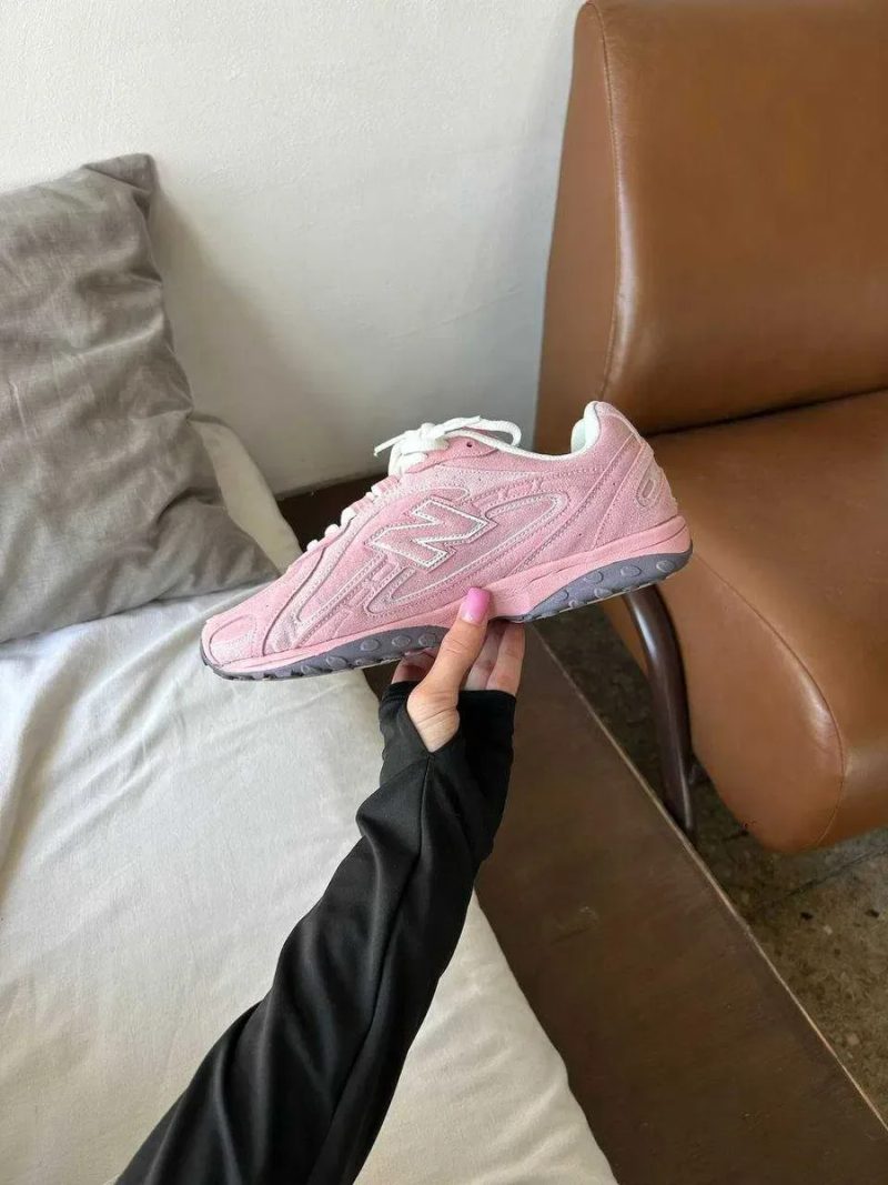 Женские кроссовки New Balance 204L Pink / Нью Беленс 204Л розовые 36 37 38 39 40 41 — фото 2
