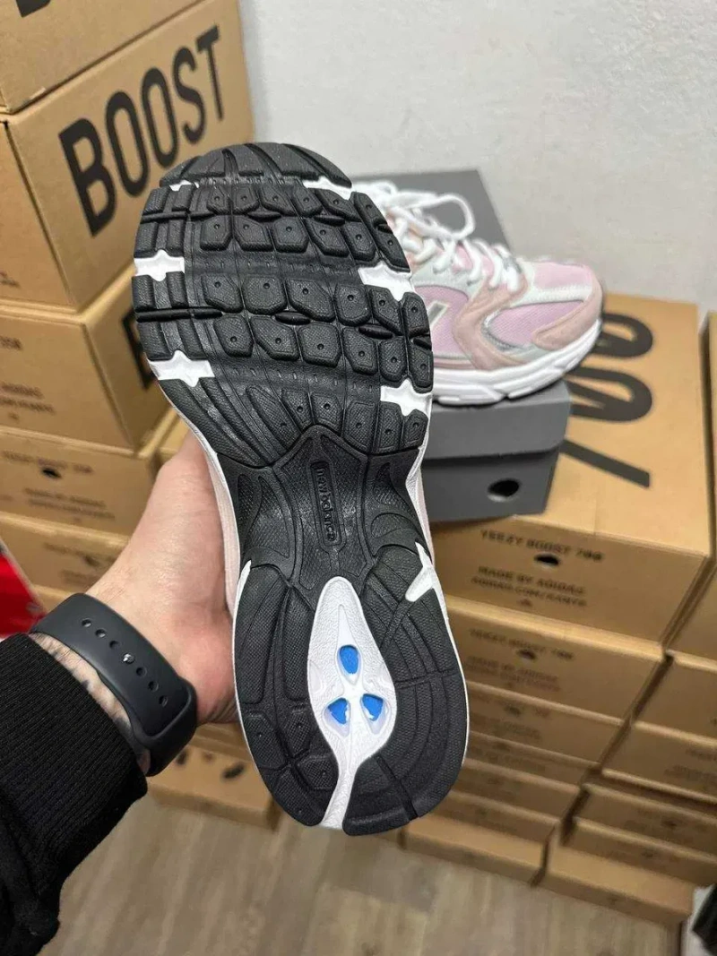 Женские кроссовки New balance 530 pink white / Нью Беленс 530 розовые белые 36 37 38 39 40 — фото 4