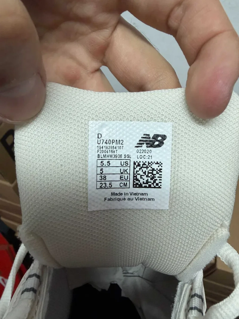 Женские кроссовки New balance 740 Beige / Нью Беленс 740 бежевые 36 37 38 39 40 — фото 4