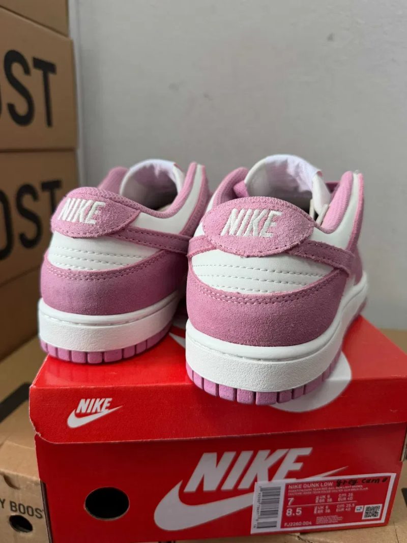 Женские кроссовки Nike Dunk low pink white / Найк СБ Данки розовые замшевые 36 37 38 39 40 — фото 3