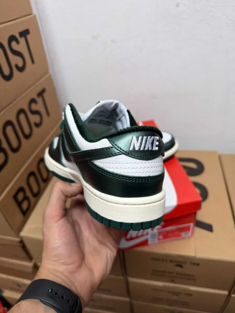Женские кроссовки Nike Dunk SB low Chameleon Green / Найк Данк хамелеон зеленые 36 37 38 39 40 — фото 3