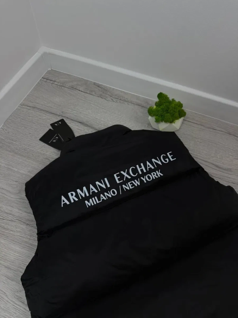 Жилетка Armani Exchange New York чорна Безрукавка чоловіча Армані — фото 4