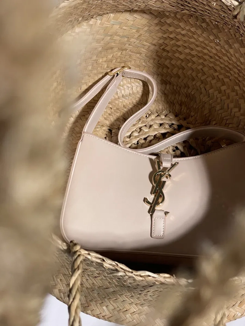 Жіноча сумка YSL hobo клатч женская сумка кроссбоди сан лорен люкс — фото 5
