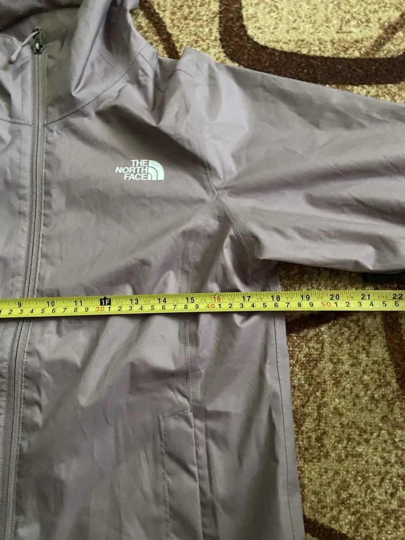 Жіноча вітровка The North Face лілово-фіолетового кольору — фото 5