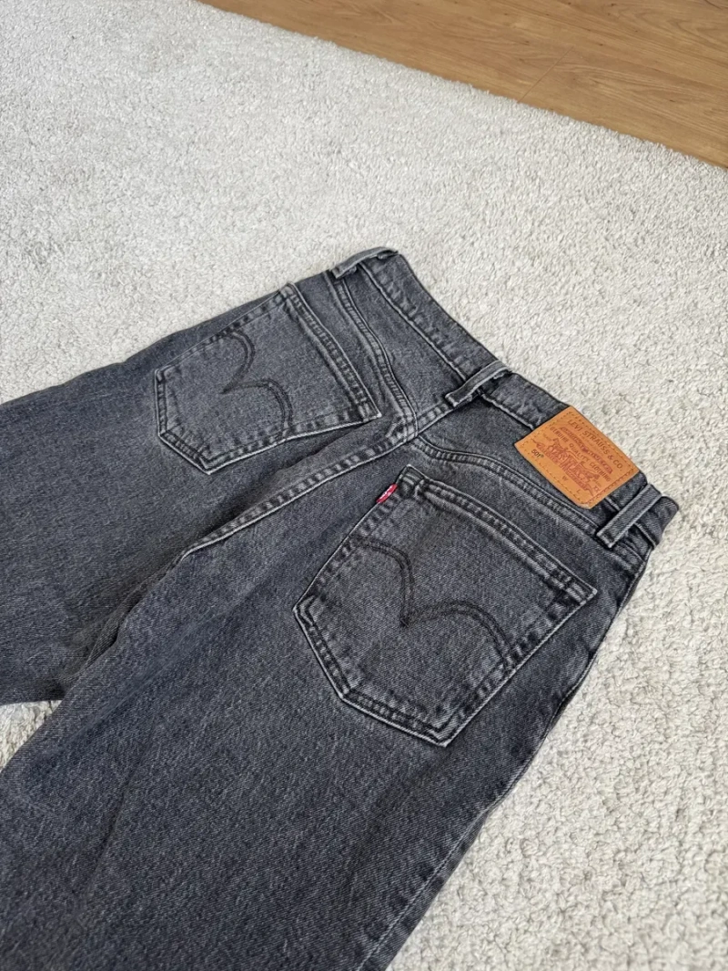 Жіночі джинси Levi’s Premium — фото 3
