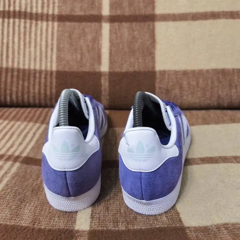 Жіночі кросівки Adidas gazelle — фото 3