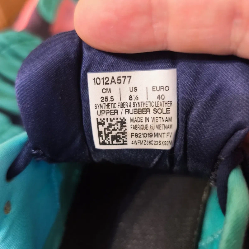 Жіночі кросівки asics — фото 5