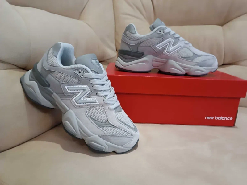Жіночі кросівки New Balance 9060 — фото 3
