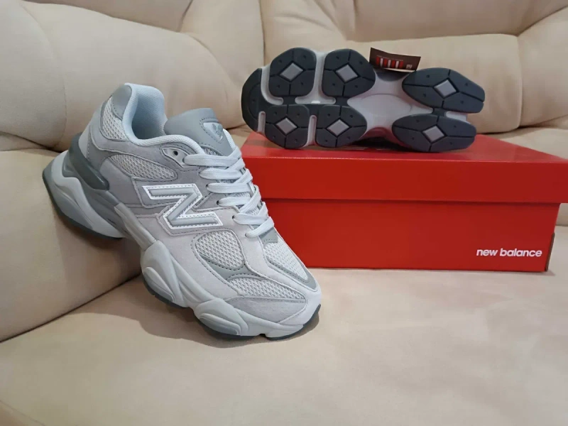 Жіночі кросівки New Balance 9060 — фото 4