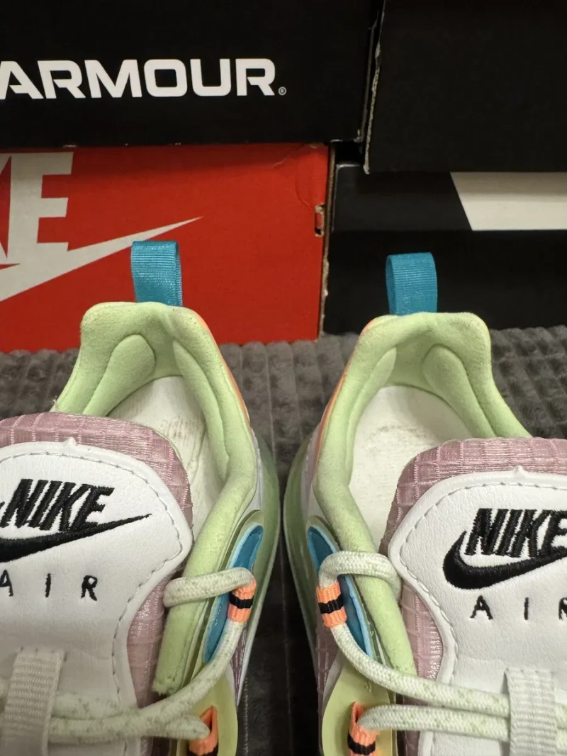 Жіночі кросівки Nike Air Max 270 React SE 41(26,5см) оригінал — фото 6