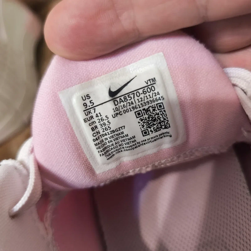 Жіночі кросівки nike — фото 5