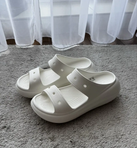 Жіночі шльопанці Крокси Crocs Classic Crush Sandal бежеві W7 36 розмір 23 CM