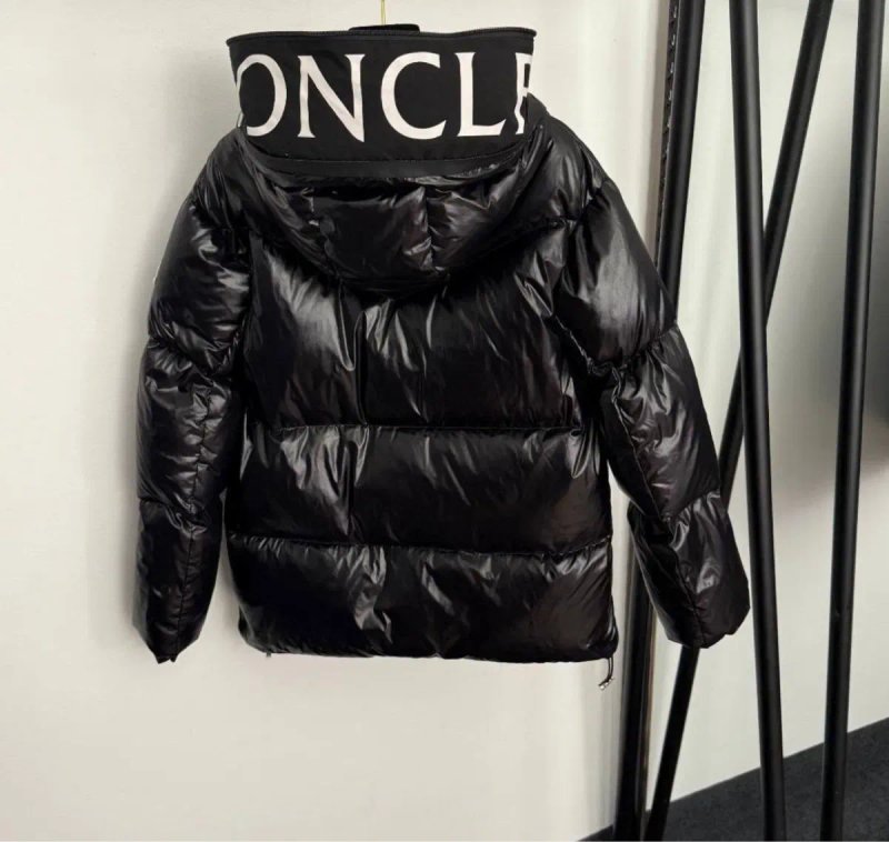 Жіночий зимовий пуховік куртка Moncler — фото 5