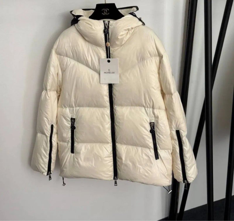 Жіночий зимовий пуховік куртка Moncler — фото 7
