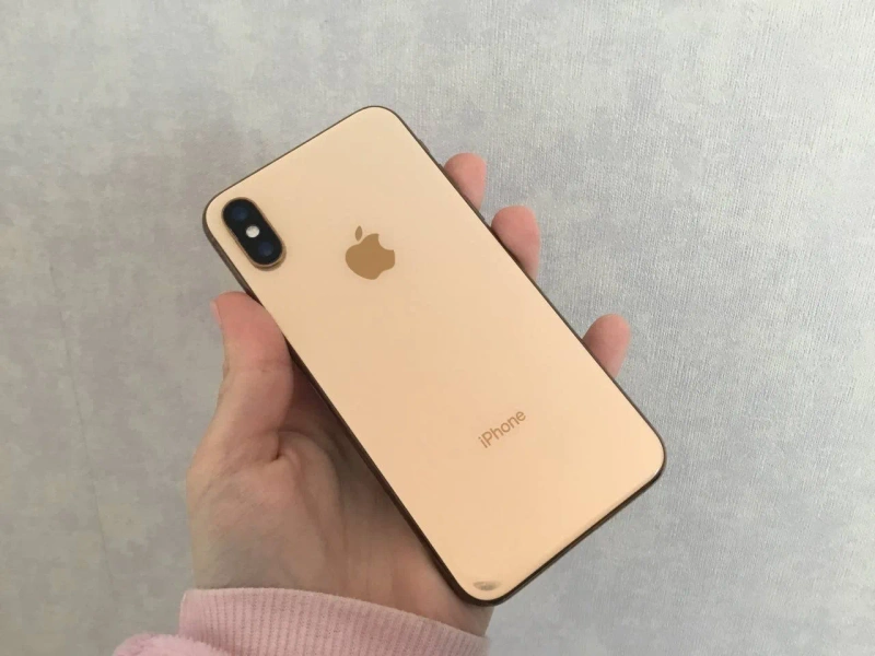 IPhone 512GB Gold