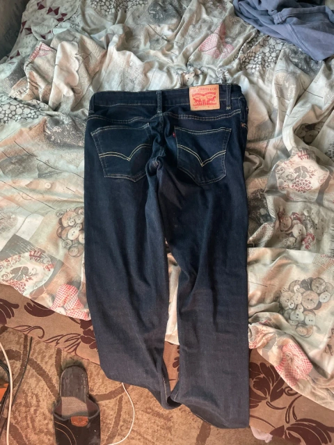 віддам круті штани від Levi’s 501
