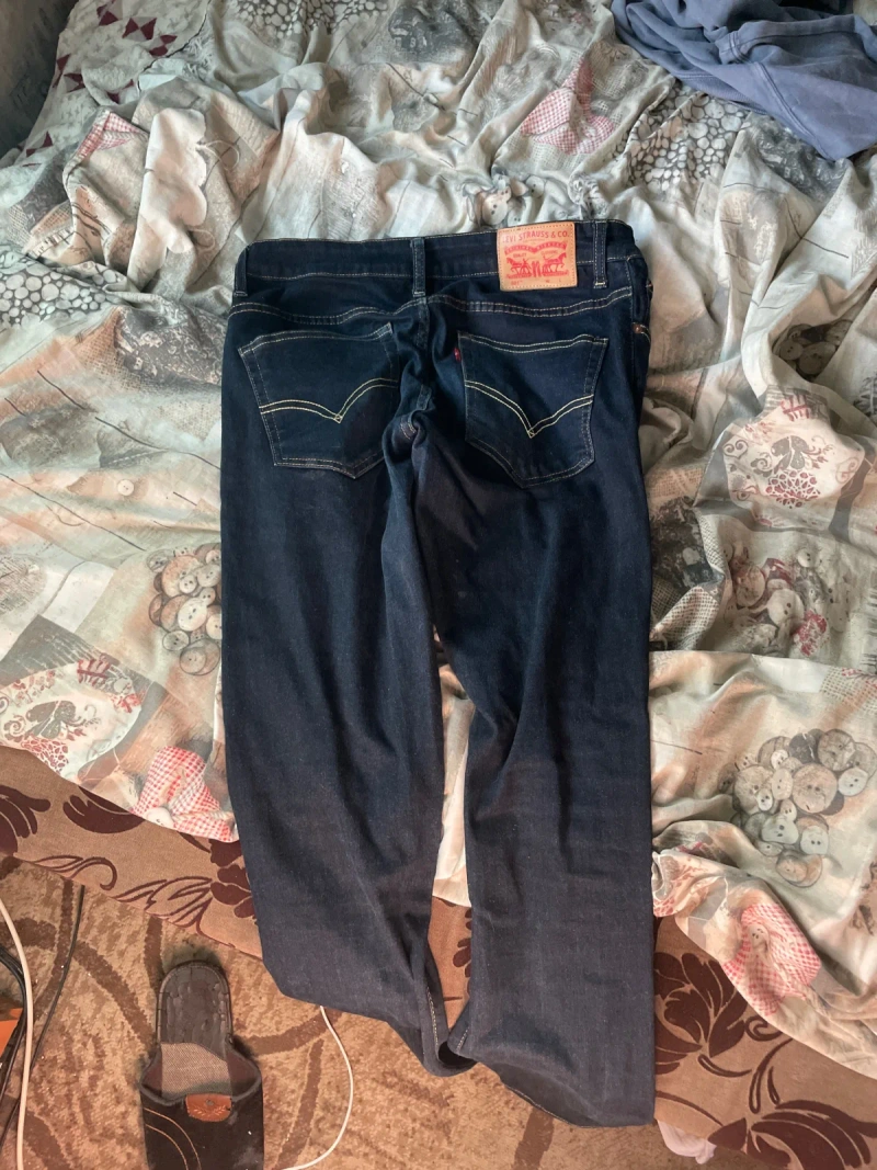 віддам круті штани від Levi’s 501