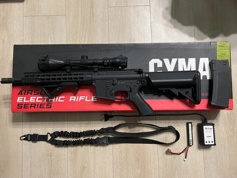 Страйкбольна гвинтівка CYMA з аксесуарами