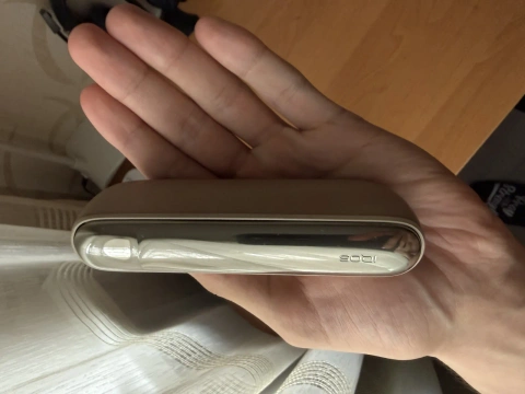 IQOS Iluma стар дуже гарний