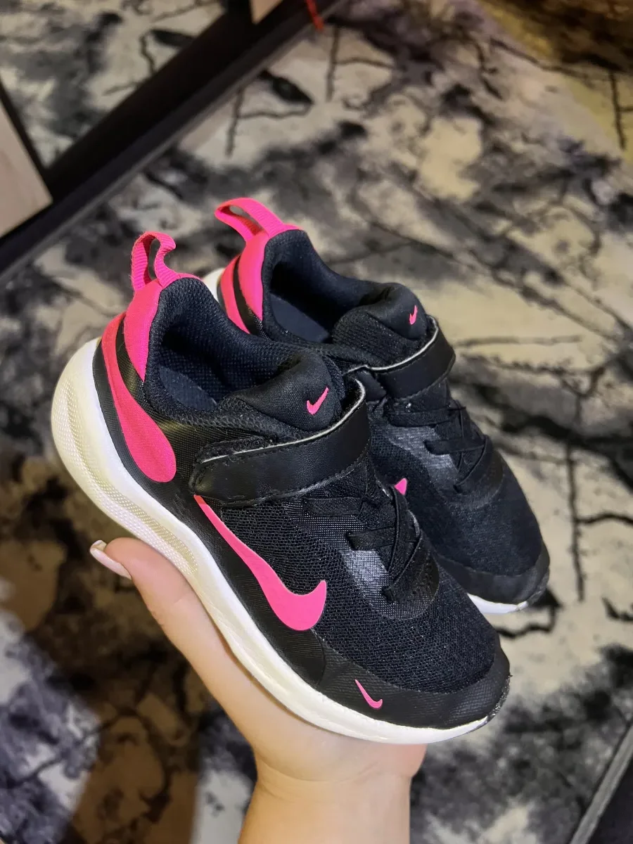 Дитячі кросівки Nike  Розмір :28,5