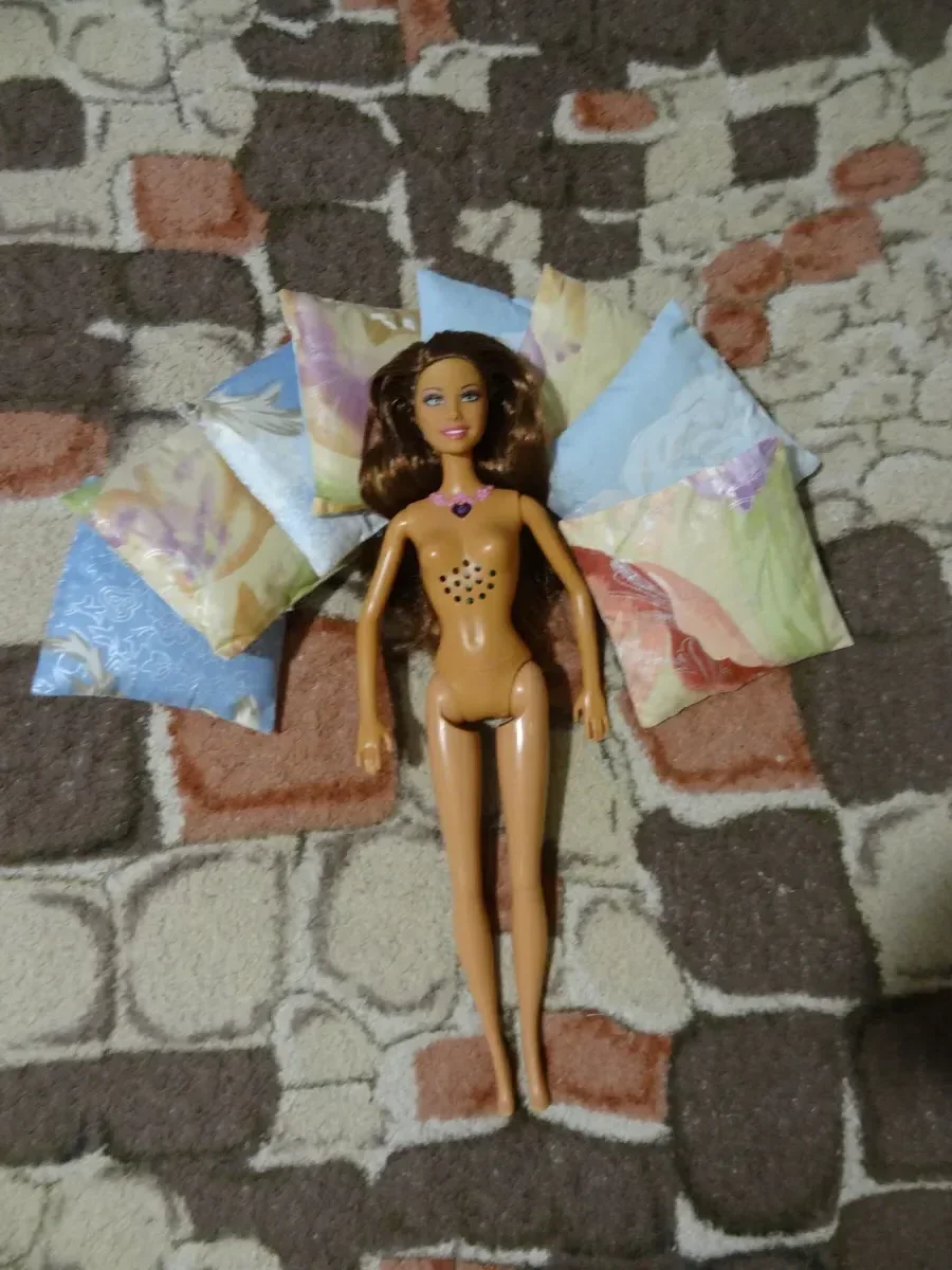 Интерактивная поющая Барби Принцесса Люсиана 2007 / Barbie Island Princess Luciana Mattel — фото 4