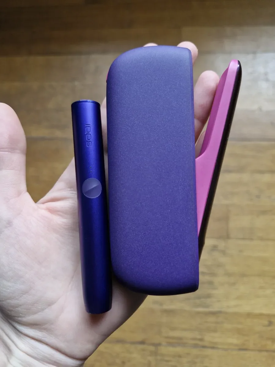 IQOS ILUMA Limited Edition Neon Purple