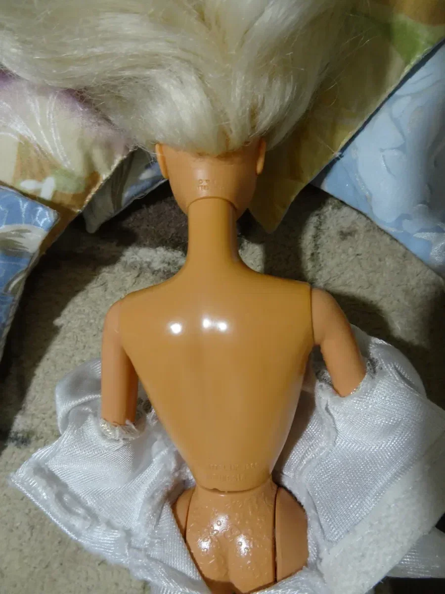 Коллекционная винтажная Барби Невеста Mattel Dream Bride 1996 с редким скринингом глаз — фото 6
