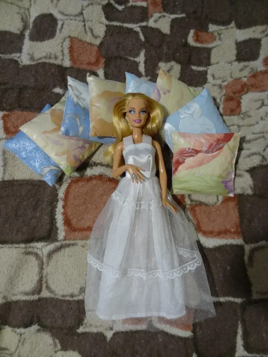 Кукла Барби Лиана Хрустальный замок 2008 / Barbie Diamond Castle Liana