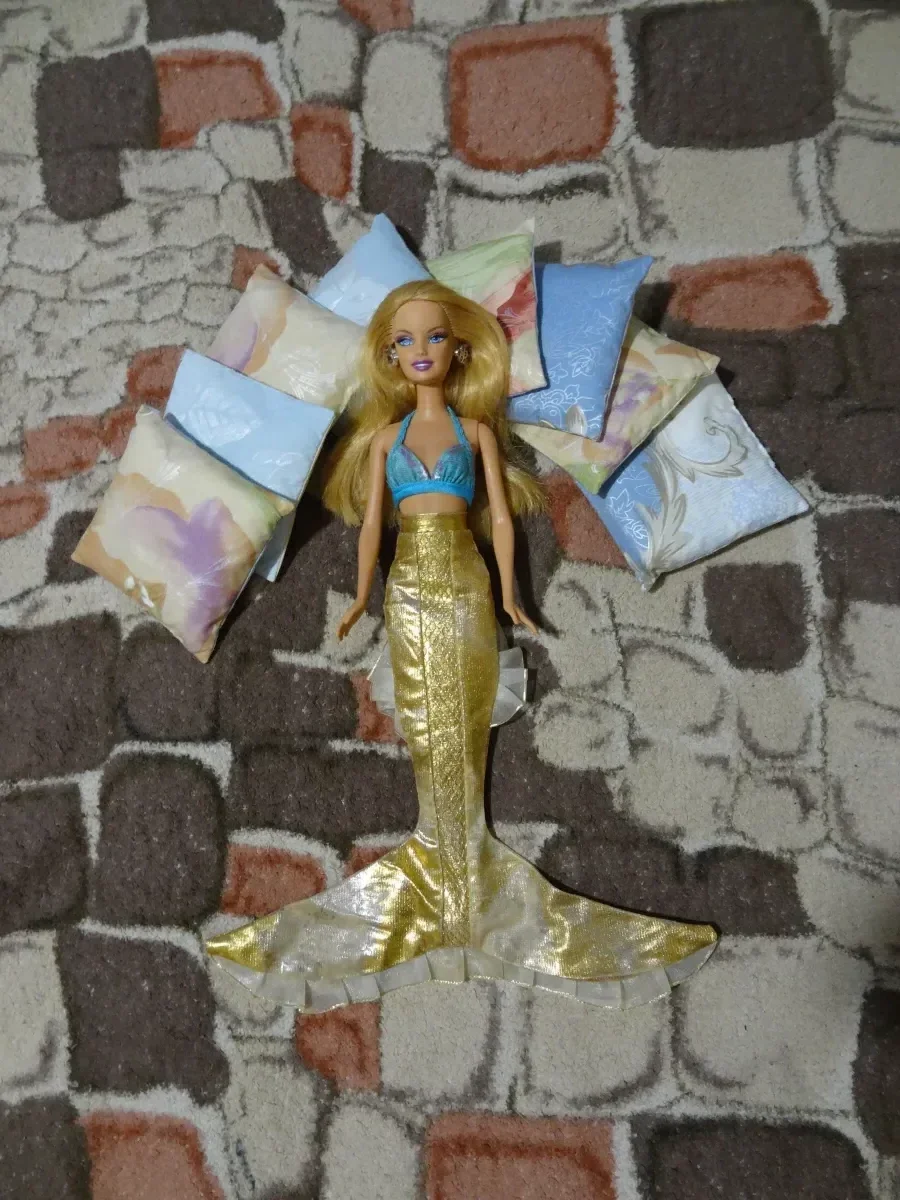 Кукла Барби русалка Мерлия Mattel 1999 на щелчках в костюме русалки — фото 2